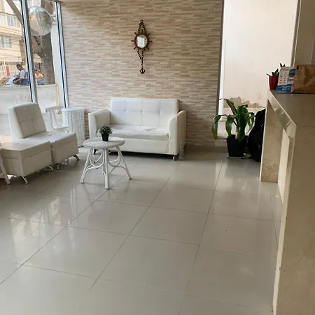 Apartment Apto Nuevo Con Piscina Cera A La Playa